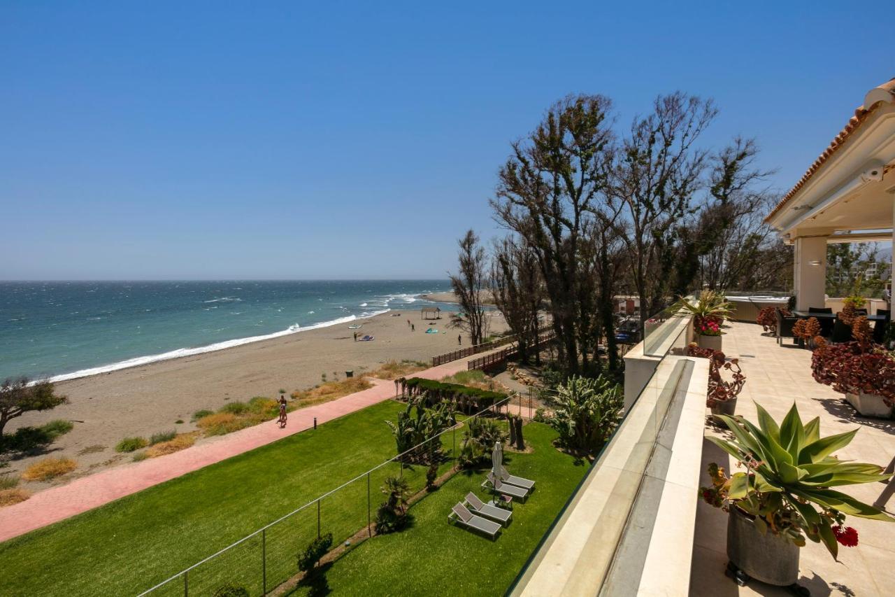 Heaven Beach Apartment 405 Estepona Bagian luar foto
