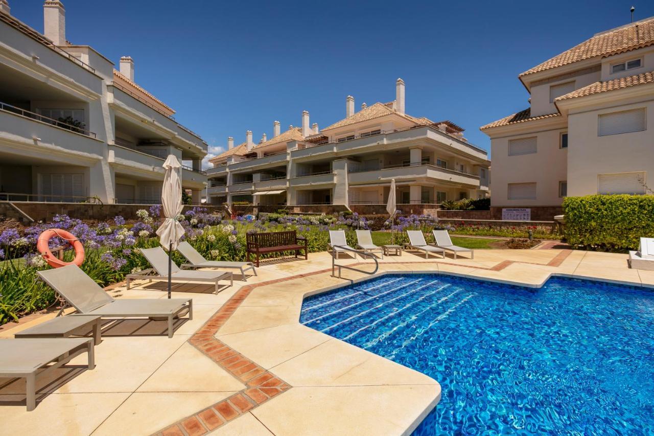 Heaven Beach Apartment 405 Estepona Bagian luar foto