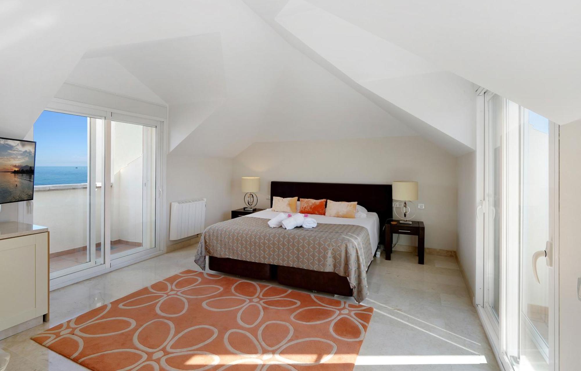 Heaven Beach Apartment 405 Estepona Bagian luar foto