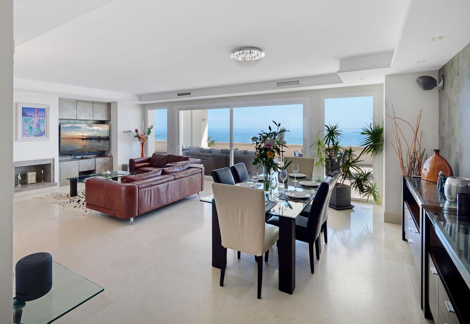 Heaven Beach Apartment 405 Estepona Bagian luar foto