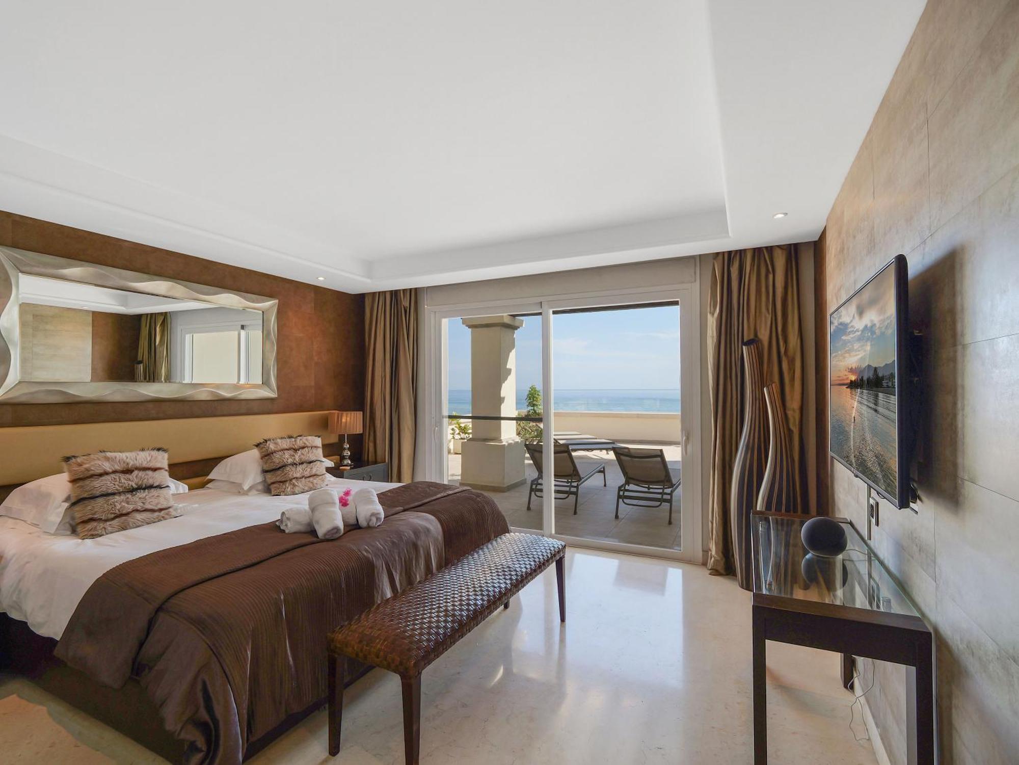 Heaven Beach Apartment 405 Estepona Bagian luar foto